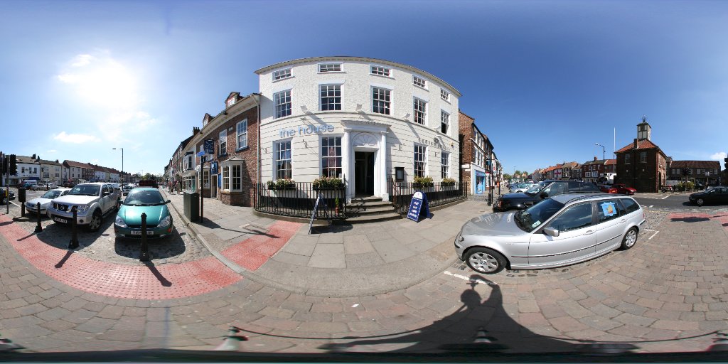 The House Yarm - 2006 thumbnail